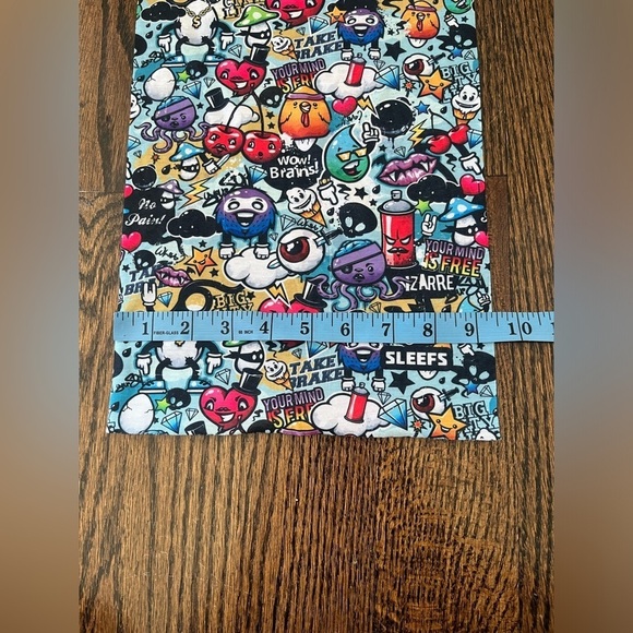 Sleefs Kids Neck Gaiter Multicolor NWOT - Picture 4 of 5